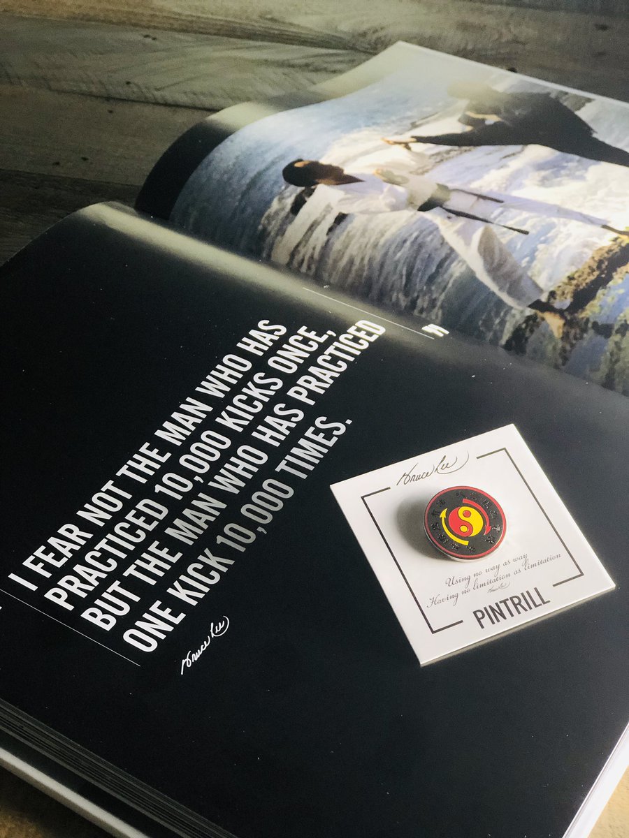 brucelee's tweet photo. Bruce Lee’s Core Symbol Student Pin is back in stock 🐉🐉🐉🔥🔥🔥—-> https://t.co/mJv8K8Jgik
...
#BruceLee #CoreSymbol #JunFanGungFuInstitute #MartialArts #JeetKuneDo #JKD https://t.co/bjNaVE7Y4T