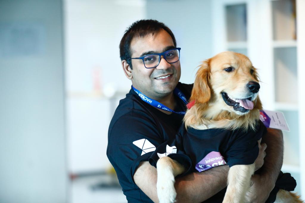 HR1Gaurav's tweet photo. Some memorable clicks #Innovaccer #HackerCamp18 https://t.co/JLjsmRqmG3