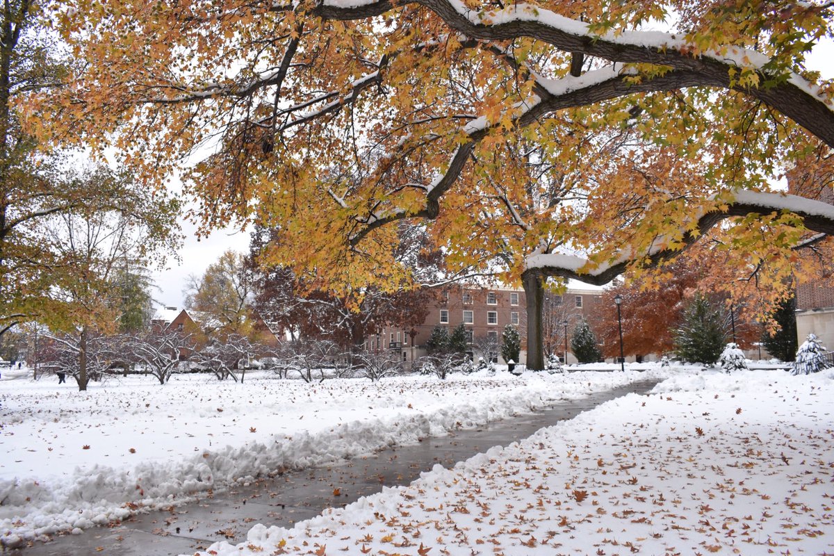 SimonWachholz's tweet photo. No clue what season it is 🤷🏻‍♂️ but at least there’s snow #pawx #mypennstate @PSUWeather @penn_state https://t.co/kSKGaxrn46