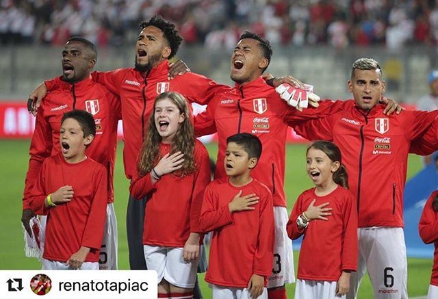 FanClubPeru2's tweet photo. #Repost @renatotapiac with @make_repost
・・・
Nada ni nadie me quitará esta pasión. Hoy, más fuertes que nunca 🇵🇪 #ArribaPerú https://t.co/FYDVEavGGu https://t.co/VT7tyVWwA1