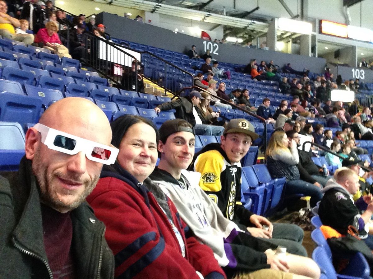 PastorRobWeaver's tweet photo. Enjoying 3D jersey night at the Reading Royals.
#RoyalsPic https://t.co/P1WWy3ajhB