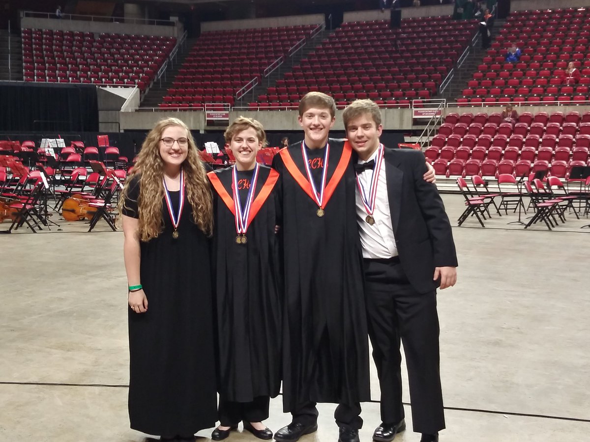 CCOrchestras's tweet photo. Ready for the show! Super proud of our fantastic musicians and the work they put in to make this day happen! #WeAreCC #CCStrings https://t.co/WA0qlCweeR