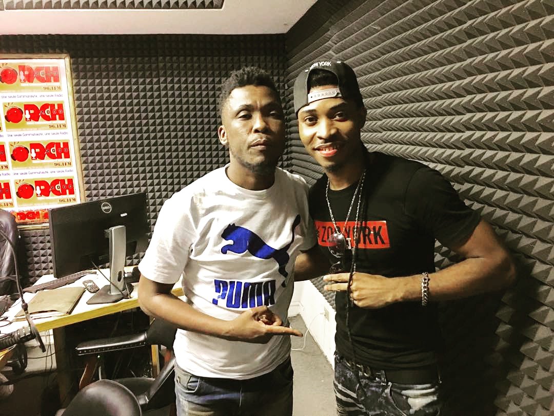 atissaj's tweet photo. Thank you @Kmike_vil_la from #RCH2000
#TiMafi #AtisSAJ #MediaTour #TresSAJ #AyAyiyay
.
.
Support 👇
#TiKolònPam #GMErecordz #DadoushCollections #IWU and #IWI . https://t.co/nj0jsDJWze