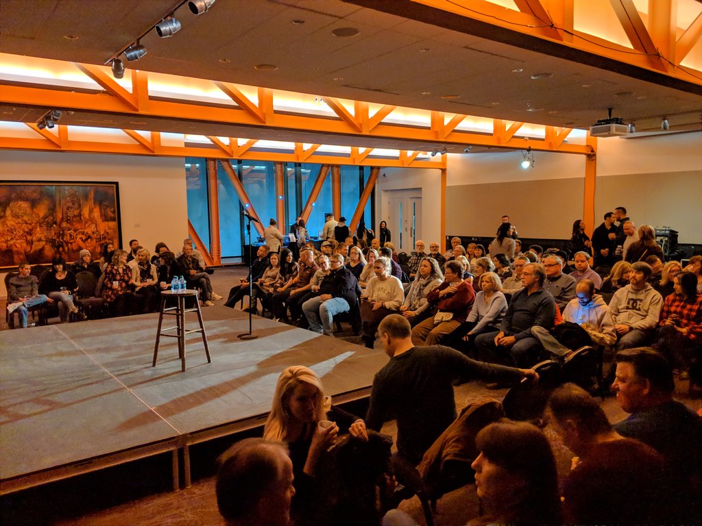 LVwithLove's tweet image. About ready for @tylerrothrock to take the stage at @SteelStacks Full House! Podcast show is at 9:45 #snowcamel
