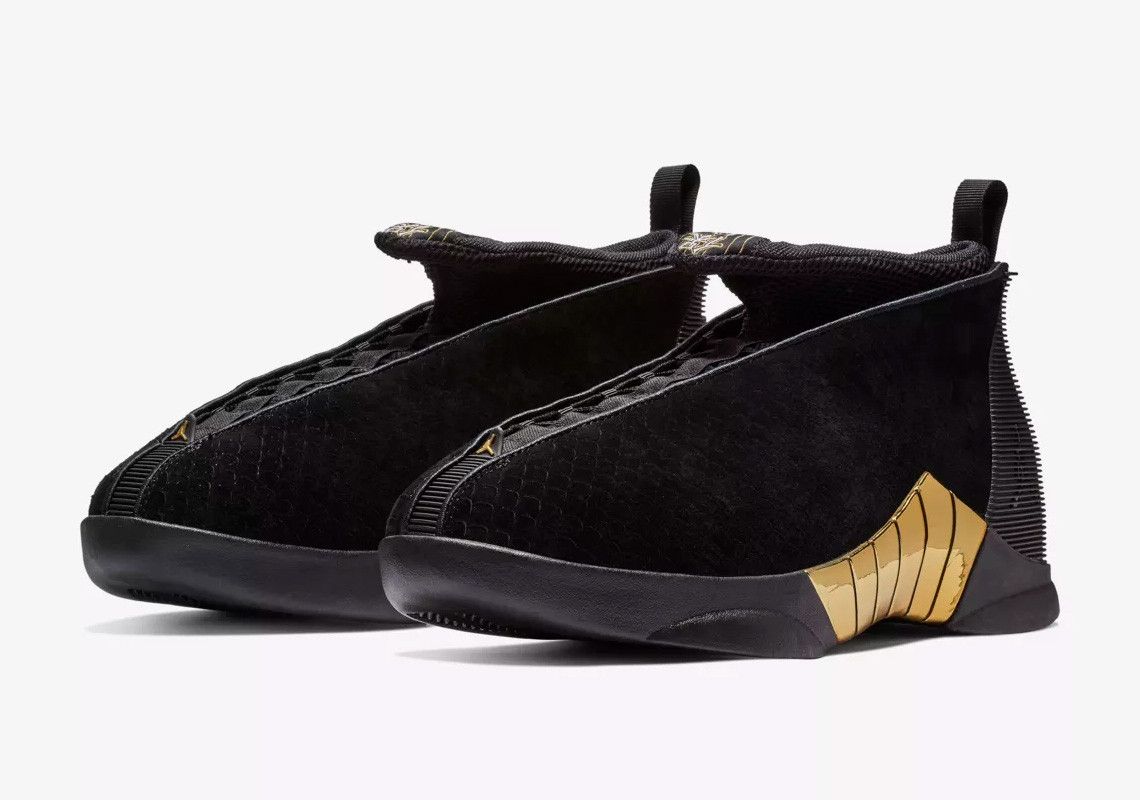 black and gold 15s jordans