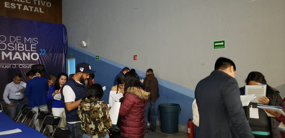 Cap_En_Accion's tweet photo. Concluimos de manera satisfactoria el Segundo Taller de Introducción al Partido impartido a los ciudadanos que desean afiliarse a Acción Nacional. 

#FormarParaTransformar 
#GenerosidadyFortaleza https://t.co/wRuTqfOCWW