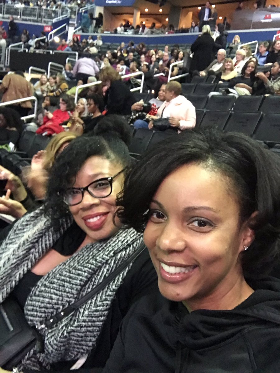We’re here!  Can’t wait to see <a href="/MichelleObama/">Michelle Obama</a> in DC. #IAmBecoming