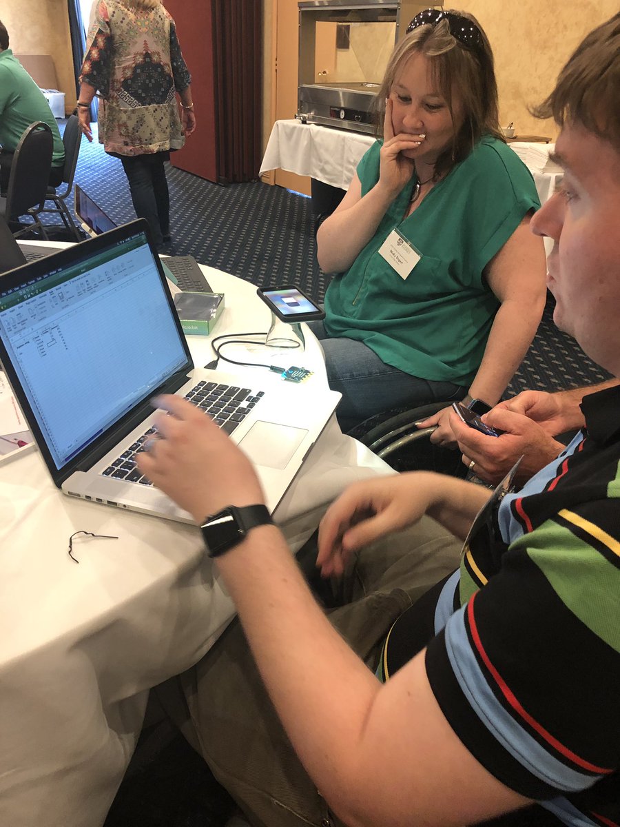 Currently designing an experiment that explores variables of light intensity on a model of a solar panel. On a Sunday afternoon. If this isn’t commitment and dedication, we don’t know what is! #USydSTEM