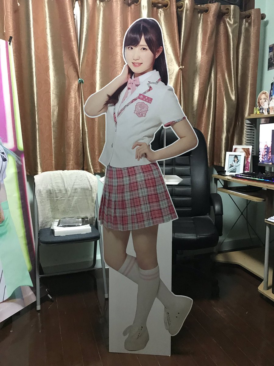 MoPleKpop2018's tweet photo. @izonefair ขอบคุณกิจกรรมดีๆ จากทางผู้จัดนะครับ เสียดายทางร้านเตรียมตัวช้าไปหน่อย คราวหน้าจะเอาของมาขายเยอะๆนะครับ ขอบคุณสำหรับสแตนดี้ฮี่จังนะครับ โชดดีมาก แอดมินเพจไม่มีที่ตั้งเลยครับ 555+ #izonefair https://t.co/jemsKEDj6u