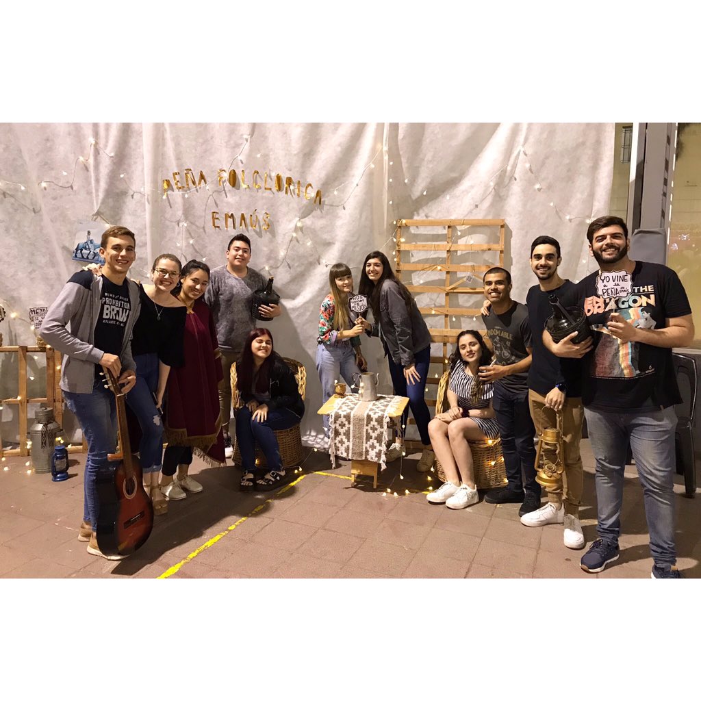 PastoralGamba's tweet photo. Compartiendo juntos camino a la Misión 2019! #Peña @emauscomunidad https://t.co/motJ8FpG97