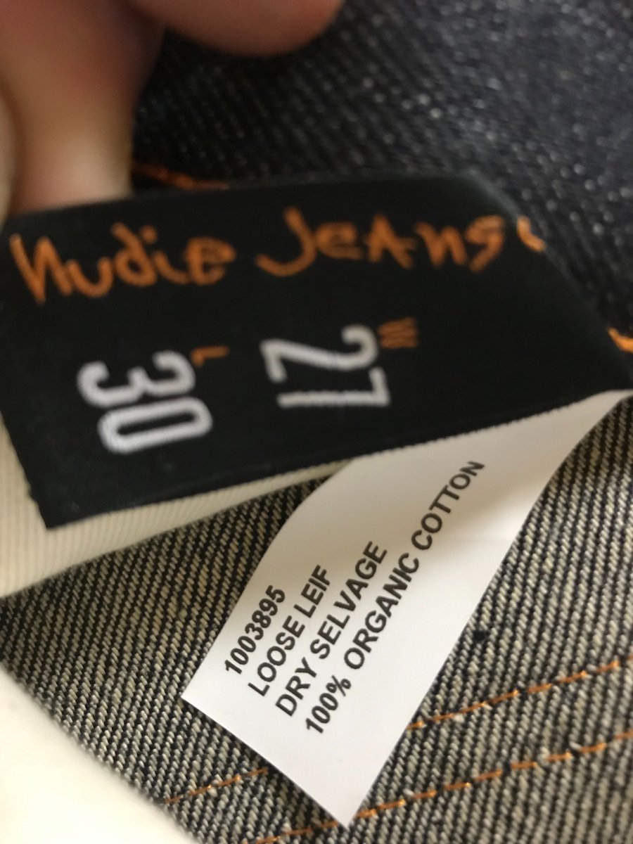 スウェーデンから届いたよ(๑˃̵ᴗ˂̵)
#NudieJeans #DryDenim #KaiharaDenim #LooseFit #LooseLeif #頑張ったあたしにご褒美