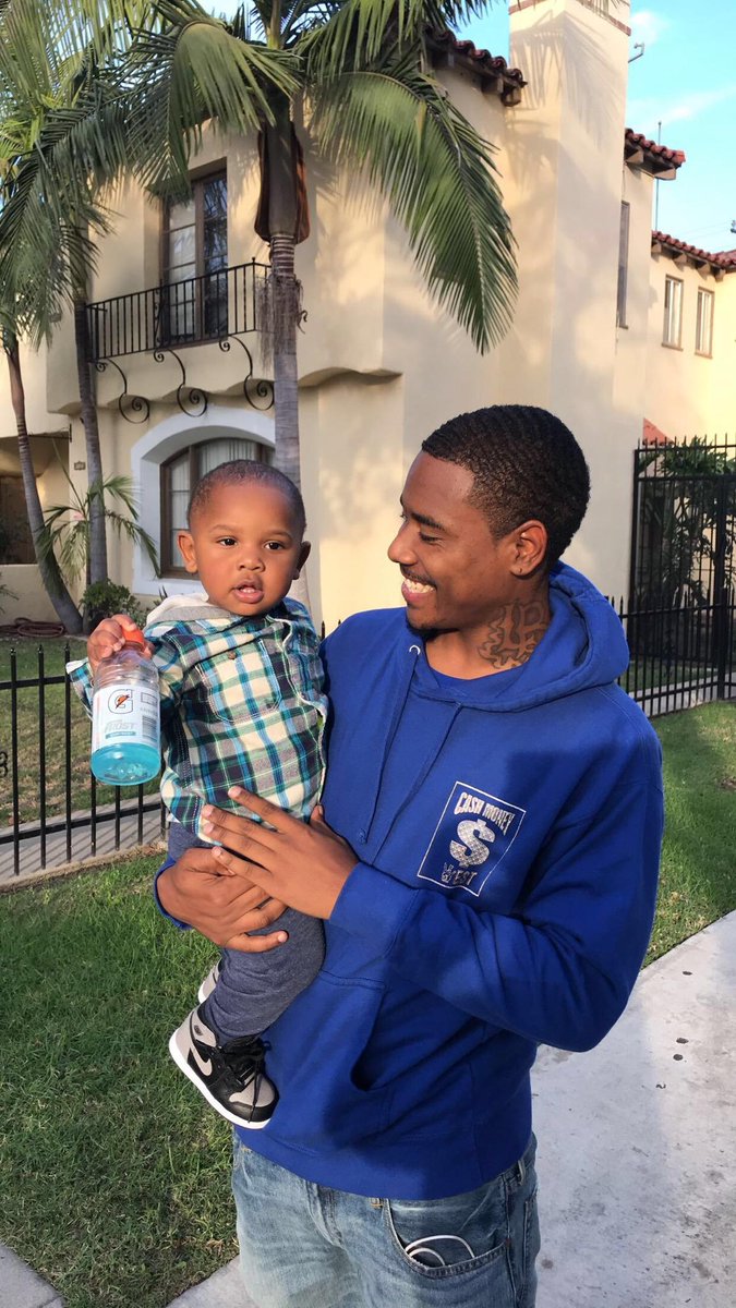 LeelPac's tweet photo. Unexplainable 😁💙 #BuiltMyLegacy https://t.co/9Jd4bxlTnO