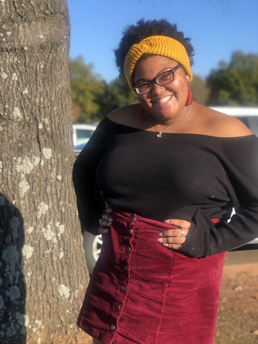 amw1313's tweet image. be a fool to not take me as I am 🤷🏾‍♀️ #hoco2k18 #RHSU