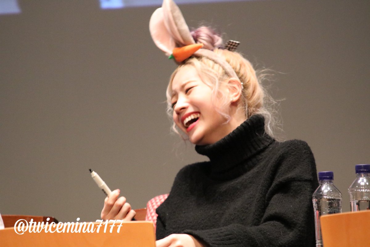 twicemina7177's tweet photo. 181117 #트와이스 #TWICE  #다현  #ダヒョン
とぅぶちゃ〜ん❤ https://t.co/GxvFbKMdbo