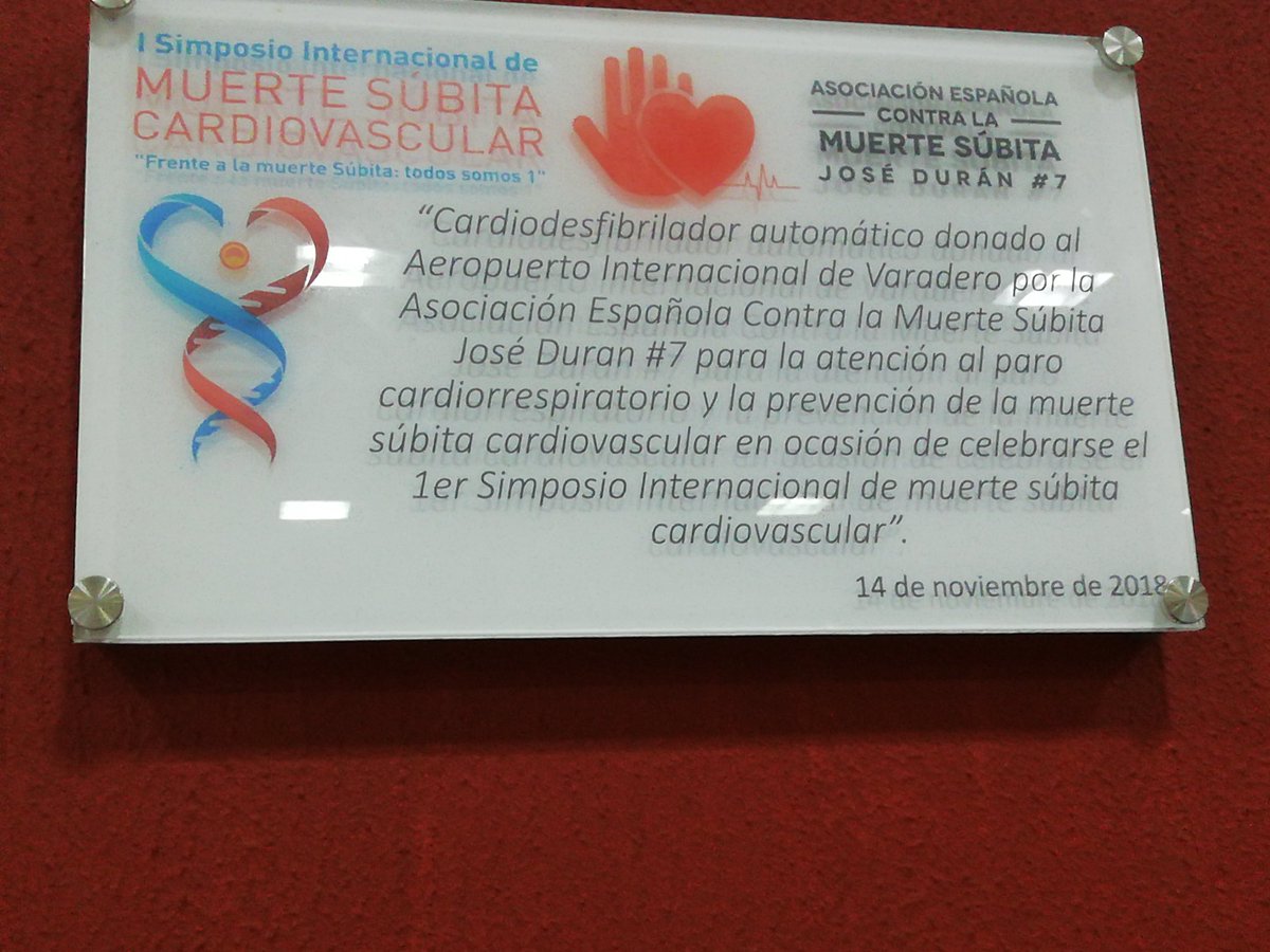 DrJTriasDeBes's tweet photo. La @aemsjoseduran7 ha donado un DAE al aeropuerto de Varadero. En la placa conmemorativa queda parte de su vida: su hijo José.
Alguna vida cubana salvará. https://t.co/L3RyYky2wu