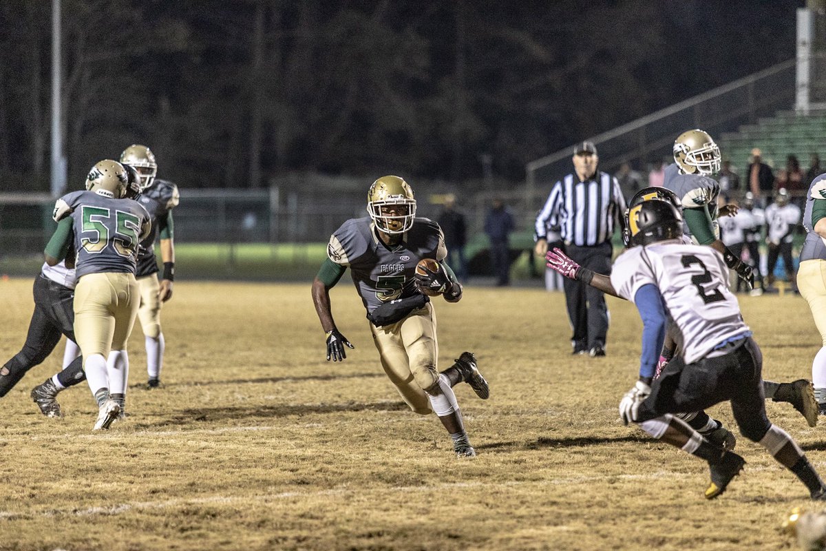 joelonais's tweet photo. The Northeastern High School Eagles took down Fairmont High School Friday night in the first round of the 2A playoffs. On to the 2nd round against Beddingfield High School. Let’s go! 💪🏽📸🦅 #2aplayoffs #playoffs #roadtothechampionship https://t.co/AWRGj4zHX8