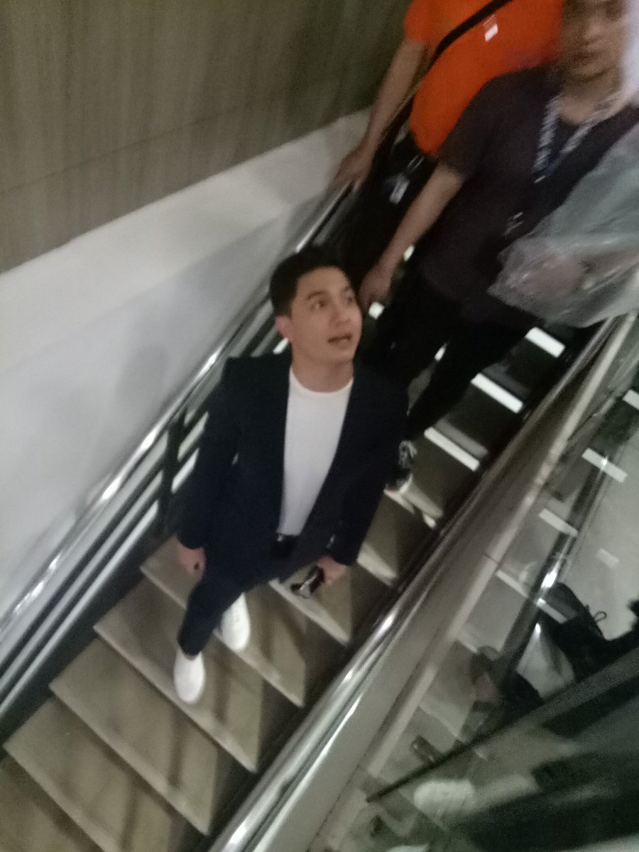 MyOneAndOnlyRFJ's tweet photo. From GMA CSID 2018 shoot.

#HereForYouALDEN 
#PusoNgPasko https://t.co/uvxQpK4xbB
