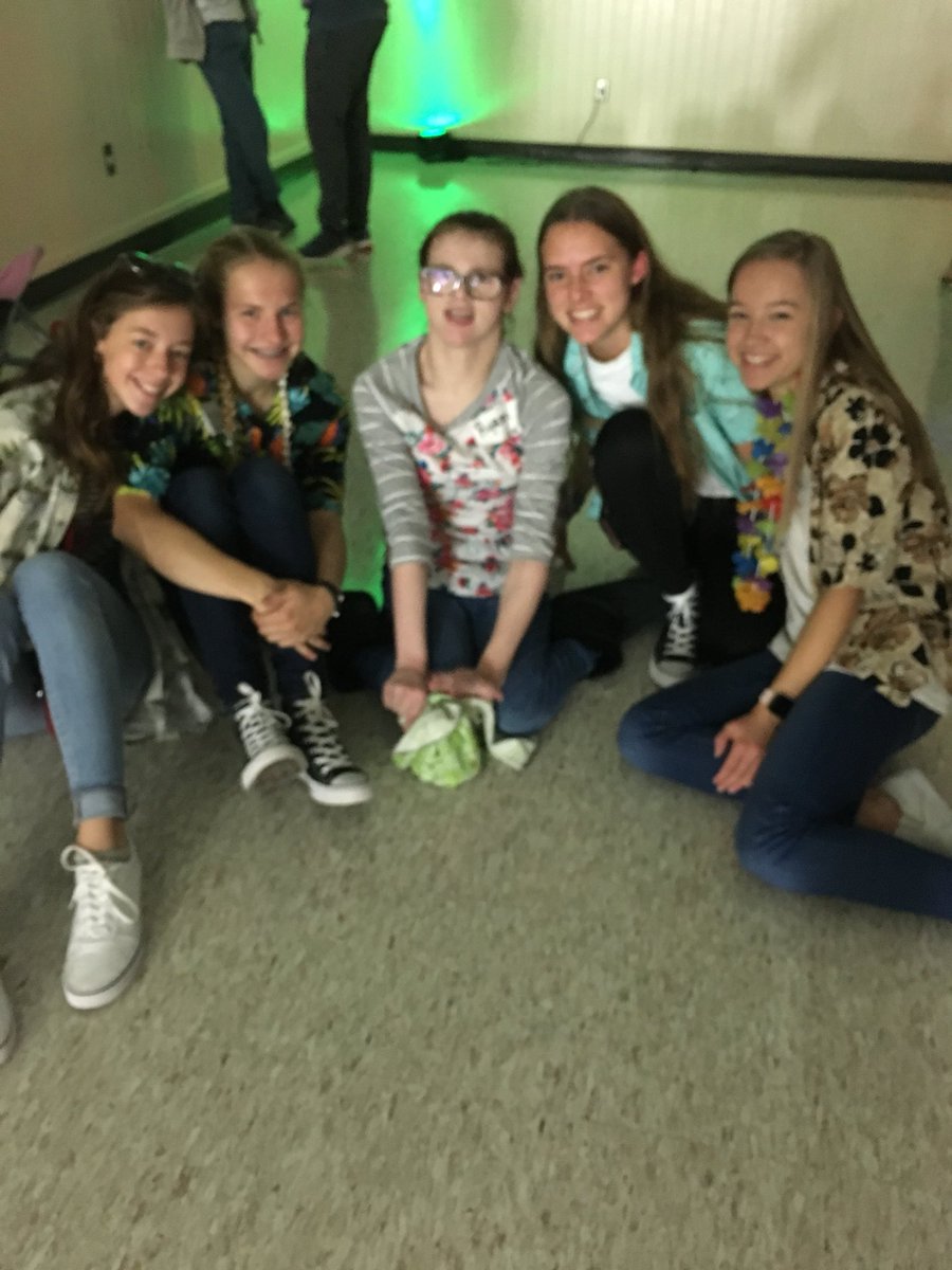 AHSFriends's tweet photo. #FriendshipDance @ACHSFRIENDS https://t.co/FjIZK2vZab