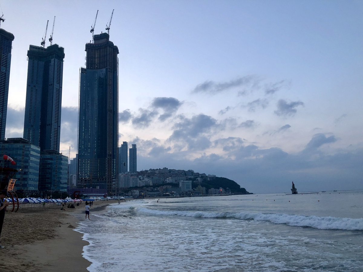 AAbroadAwaits's tweet photo. “To escape and sit quietly on the beach - that's my idea of paradise.” —Emilia Wickstead
Do you agree? What’s your idea of “paradise”? I can help you book your next #beachvacation!Contact me today to get started!
#paradise #busan #korea #findyouradventure #adventureabroadawaits https://t.co/rCJVGeWRZd