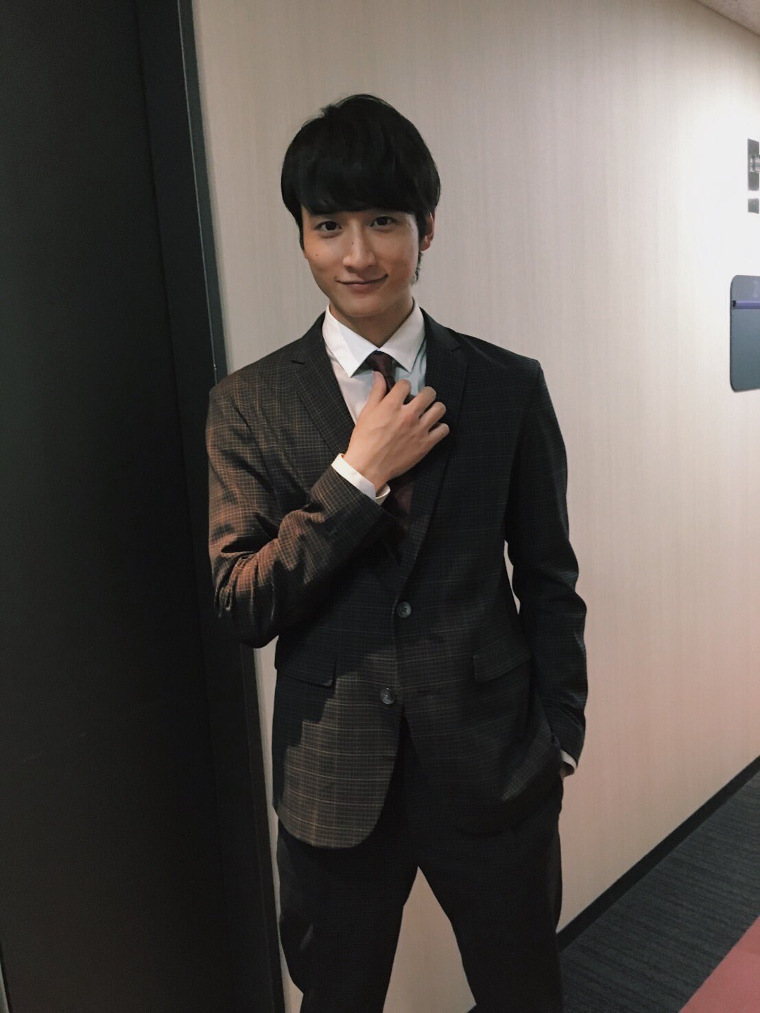 小関裕太 めざましテレビ 私服でスーツを着ることもあるので めざましの時のスーツはテンション上がります 明日 月曜日 でます 裕太 T Co Nqs4ezn77a Twitter