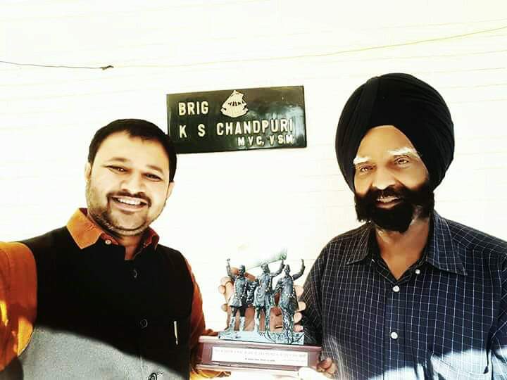 NileshPipalman's tweet photo. 🇮🇳 Tibute to Great Warrior Hon. Brigadier Kuldeepsingh Chandpuri #TheRealHeroOfIndia 🇮🇳🌳🌷👏 https://t.co/L6nzs617rc