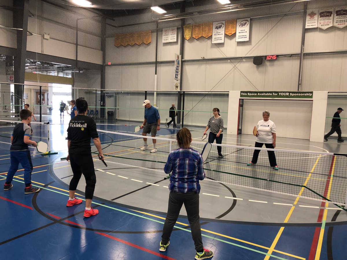 HR_Pickleball's tweet photo. #HRPC hosted a free, youth #pickleball clinic today for kids 16 years &amp; under. We had 12 keen participants sign-up. Thanks to our  #Volunteers &amp; #Coaches &amp; to the @TownOfHighRiver for their support. #CommunityEngagement #GivingBack #fit #fun #healthy #ASport4AllAges #KidsGames https://t.co/luZFpoDjSL