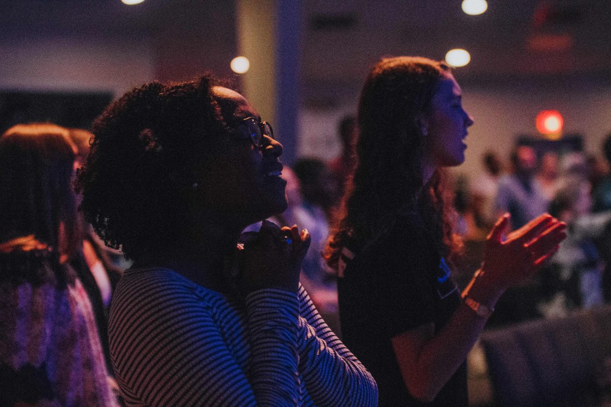 OceanwayAG's tweet photo. Goodnight Oceanway! We CANNOT WAIT to wake up and worship with you in the morning! Let’s catch some z’s 😴 and come expexting God’s OVERFLOW for your life tomorrow!!! (PS. It’s never too late to invite someone) #onemoresleep #overflow #seeyousoon https://t.co/jT2JyQMorM