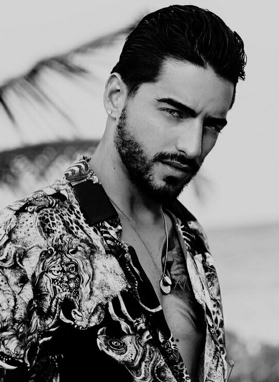 A verdadeira medida de um homem não é como ele se comporta em momentos de conforto e conveniência, mas como ele se mantém em tempo de controvérsia e desafio.