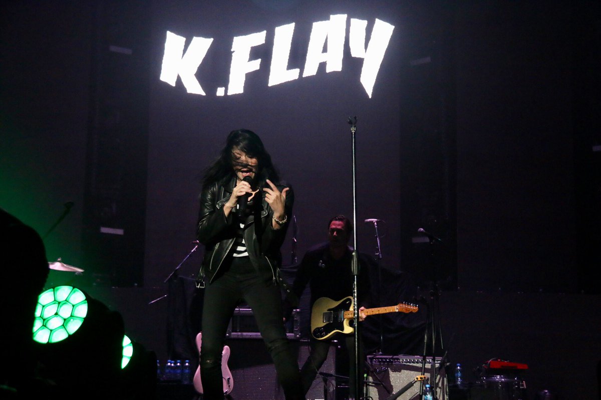 cinconotas's tweet photo. .@kflay una propuesta fresca para el pรบblico regio tocando en estos momentos en @Audcitibanamex
#Kfly
๐ท: @SeniMtz https://t.co/1eJIGCafNO