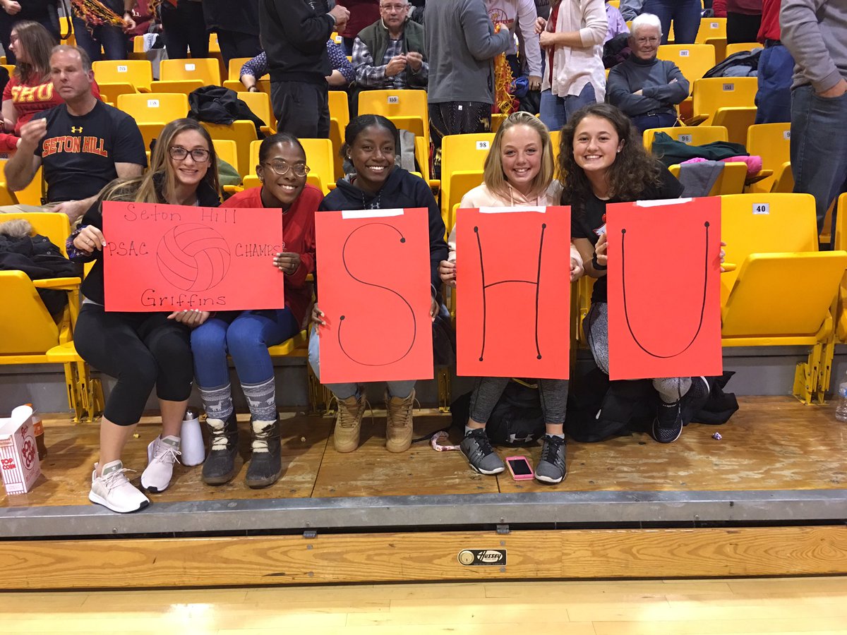 Thank you for giving us so much to cheer about this season <a href="/SHUvball/">SHU VOLLEYBALL</a>! Your love for the game and for each other shined bright. So proud of you all!! 👏🏼👏🏼👏🏼