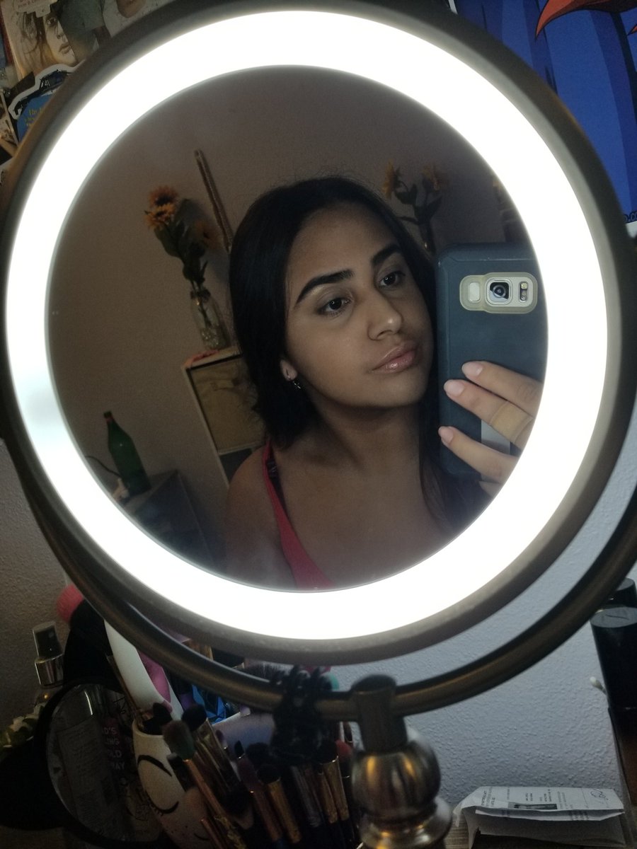 shelby_carrill0's tweet photo. Shout out to all the people that made fun of my skin and weight. βπΌππΌ
#HowHardPuberityHitMe https://t.co/IoKFGxLArv