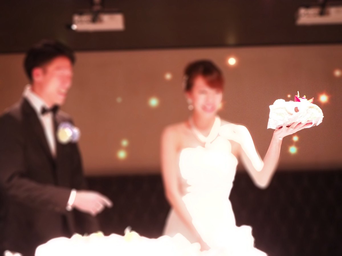 あさき ラスカルさん 21年もドローンと旅の人 昨日は友達の結婚式でした かつてない豪快なファーストバイトも見ることができ めちゃくちゃハッピーでスリリングな会でした ﾟ ﾟ そして二次会 三次会と久々に食べまくり 4枚目は〆の