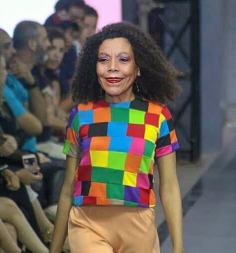 ChayoSay's tweet photo. Como van amores? Aqui la única modelo soy yo https://t.co/a3JlBl8JVg