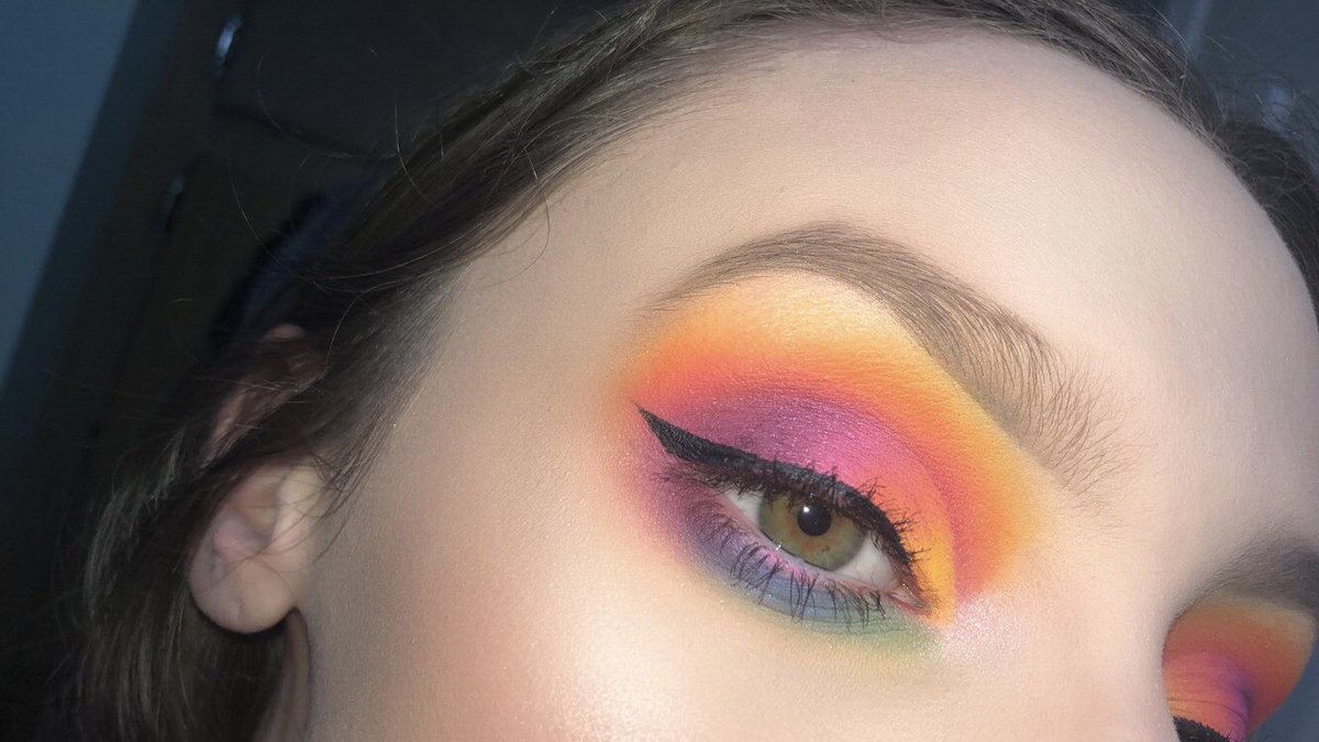 lgaljour's tweet photo. New look on my insta! ❤️🧡💛💚💙💜 go check it out for more! https://t.co/TaZzyUae2F https://t.co/63biH87XUe