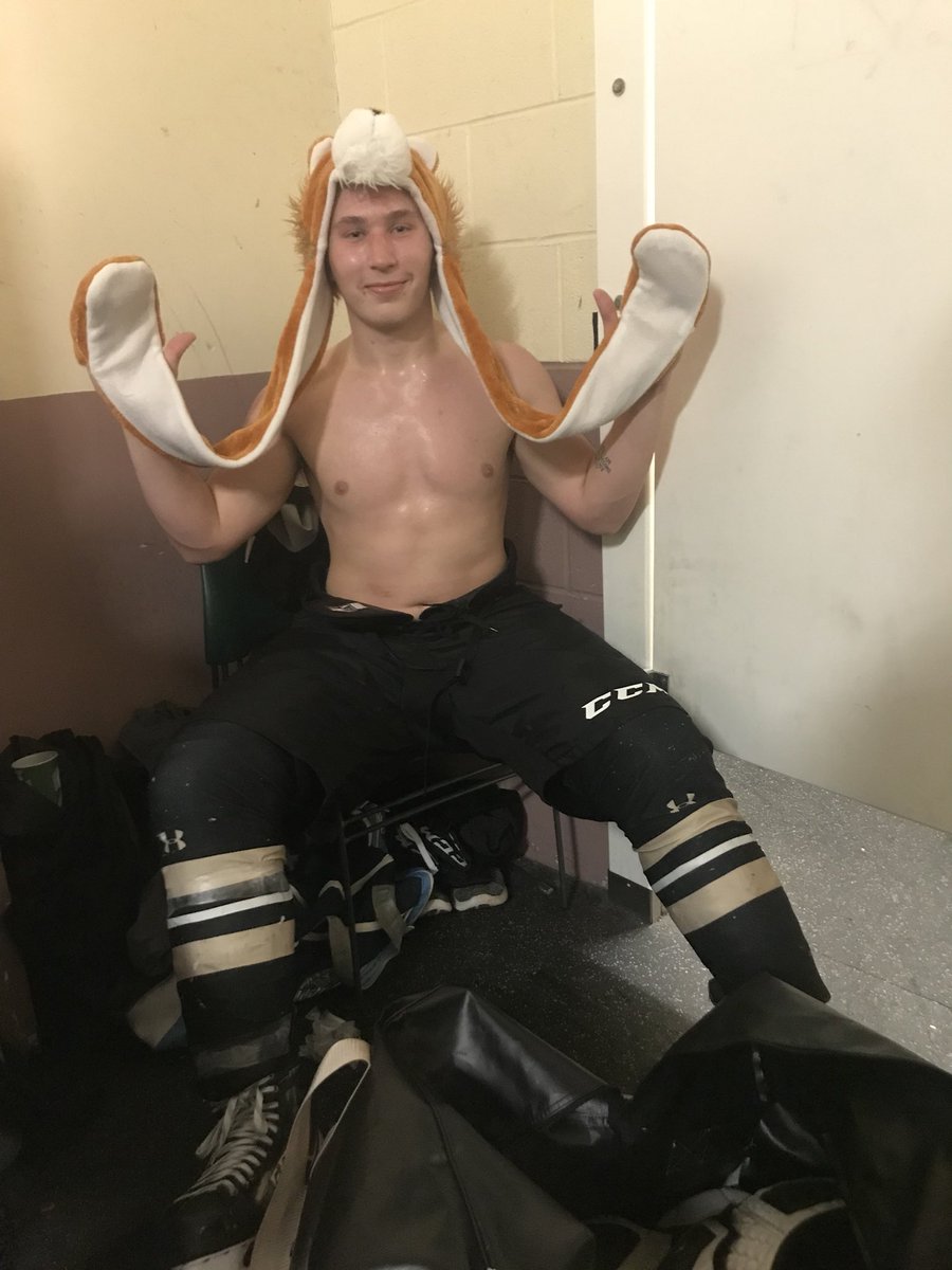 LUHockey_ACHA's tweet photo. MVP goes to Freshman Forward Colton Craigo!! After losing 3 Defenseman tonight, he stepped it up big time on the back end for the Lions
#UnsungHeroes #Coltin #16-0 https://t.co/zb5Y8fbggI