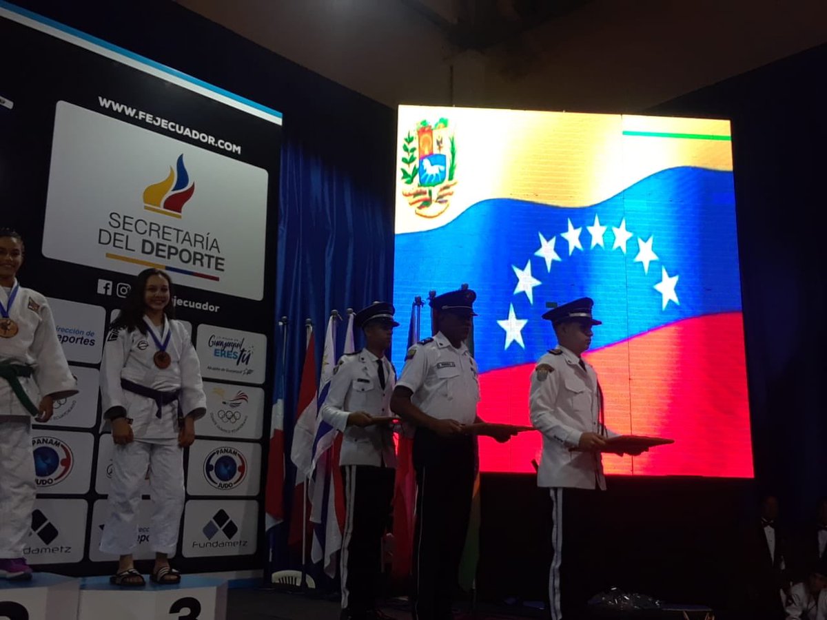 FVJudo's tweet photo. JUDO VENEZOLANO LOGRA MEDALLAS DE ORO Y BRONCE EN “CAMPEONATO PANAMERICANO INFANTIL GUAYAQUIL 2018”

JUDO VENEZOLANO LOGRA MEDALLAS DE ORO Y BRONCE EN “CAMPEONATO PANAMERICANO INFANTIL GUAYAQUIL 2018”
https://t.co/Pj8m50MwTr https://t.co/iF8NWYlbyO
