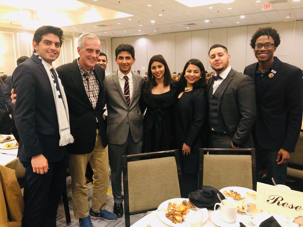 USSCUNY's tweet photo. Ending our weekend at #SUNYSA #FallConference2018 by listening to Former President Obama's Chief of Staff @DenisMcDonough. We will be taking his wise words on student leadership with us back to NYC and our beautiful #CUNY institution! #USSCUNY #CUNY https://t.co/8WSyuvPy7w