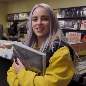 omareander's tweet photo. como tem gente com coragem de tentar ferir um anjo desses? #BillieDeservesRespect https://t.co/gSPFxDrpkV