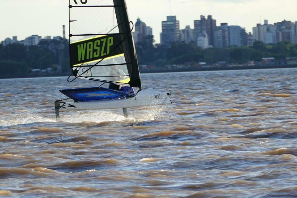 nauticoquilmes's tweet image. Algunas imágenes de lo que fue la
primera jornada de la Copa Argentina de Waszp! te esperamos mañana para vivir otra jornada impresionante! #navegaenquilmes #waszp 💪🏼😃⛵️