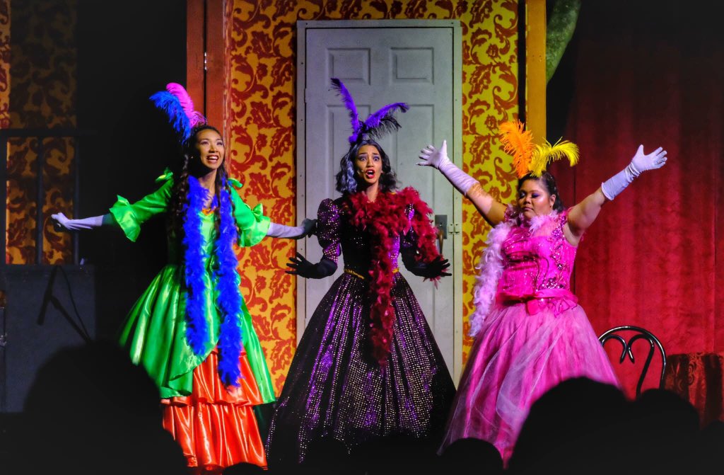 straawcherry's tweet photo. The Stepfamily 💜💚💗@frankystar99 #Cinderellaguam https://t.co/KFUl8JPHTc