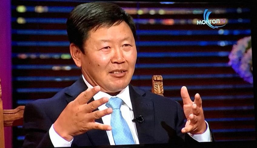 Odbayar1206's tweet image. Шарк танк шоуг бодохоор бөөлжис цутгах юм. Хамаг хөнгөлөлттэй зээл цусалсан хулгайч нар #ЖДҮ-чдийг шүүгээд суух. Энэ хулгайч нар УРДУУР дайраагүй бол юу гэж эд нарын зугаа болж бүлтэлзэн зогсох вэ❓❗️
Гадны шаркууд ард түмний сангийн мөнгөлүү гараа дүрдэггүй бүтээгчид бдаг бн❗️