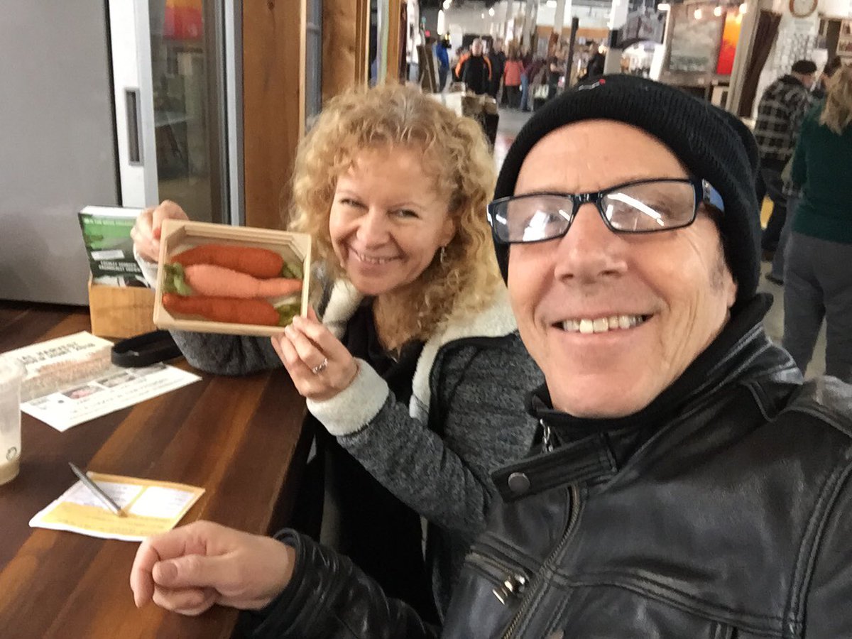 PaulSeale2's tweet photo. We did it! There was some hard work and there were hard choices β how do you choose your food?! β but we rose to the challenge and enjoyed our visits to @LondonBrewingca, @MoveOrganics, and @RootCellarLdn! #LocalHarvest18 #EatYourRoots #ldnont #ldnfood #oevldn https://t.co/i3kgbr7yna