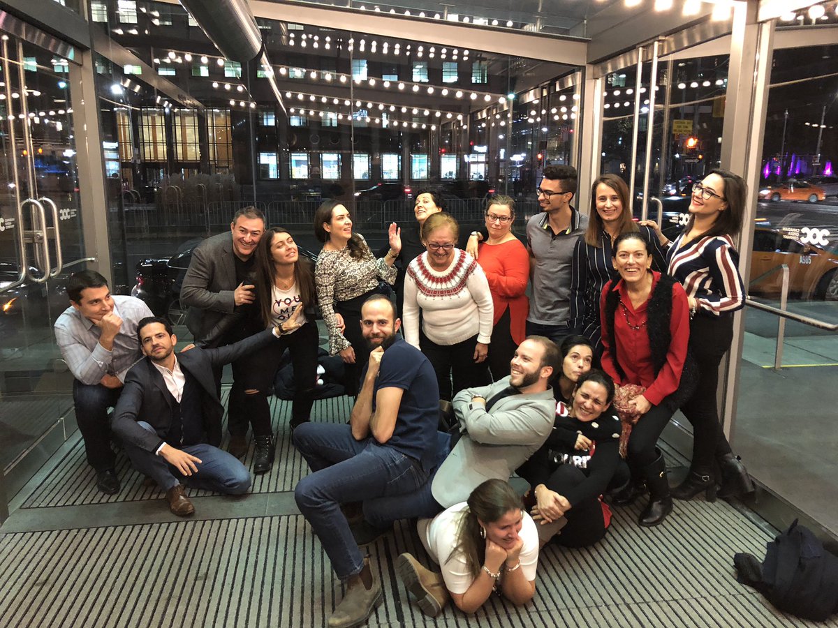 When you really love the people you work with! 🤗 Precious moments!!! 🤩 
#bestteam #proudtoworkatBMO #Dundas&amp;Ossington #bmofamily 
<a href="/BMO/">BMO</a> <a href="/POliveiraRVP/">Paula Oliveira</a> <a href="/HugoLevita/">Hugo Levita</a> <a href="/DasilvaM7/">Mike Da Silva</a> @CarlaBarreira22 <a href="/DulceMarafona/">Dulce Marafona</a> <a href="/MarisaRMGomes/">Marisa Gomes</a> <a href="/DeolindaGgomes/">Deolinda Gomes</a> <a href="/NidDundas/">NidiaDundas</a> @Michaeldasilva_ <a href="/LuisaSoares18/">Luisa Soares</a>