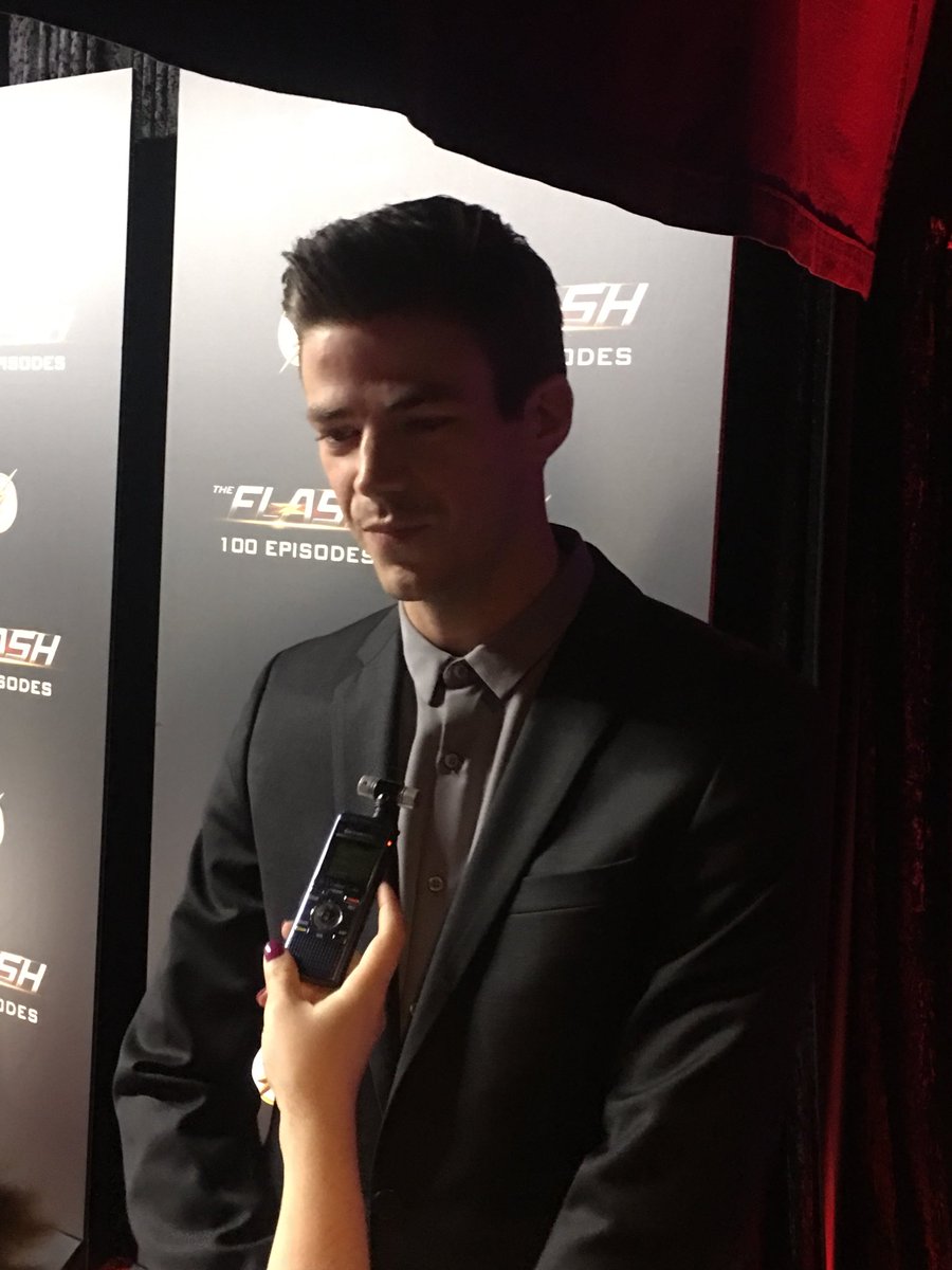 cwverse_dctv's tweet image. #Flash100 ⚡⚡⚡⚡⚡