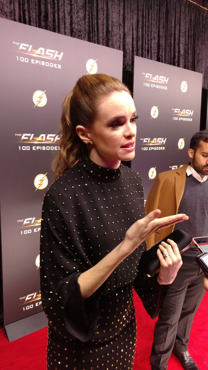 cwverse_dctv's tweet image. #Flash100 ⚡⚡⚡⚡⚡