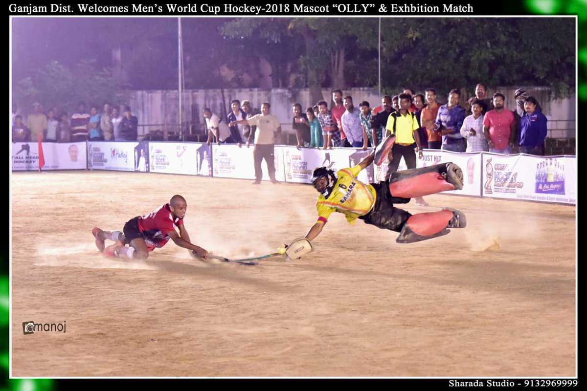 Benudha48693764's tweet photo. Wonderful pic of Floodlight Hockey match at Chatrapur........👌👌👌👌👌👌👌👌👌For welcome to Mascot Olly......
Special thanks to....
#DistAdministration
#DistHockeyAssociation
#ChatrapurMLA...........
🏑🏑🏑🏑🏑🏑🏑🏑
#Heartbeats4Hockey https://t.co/ji3mzDdJmN