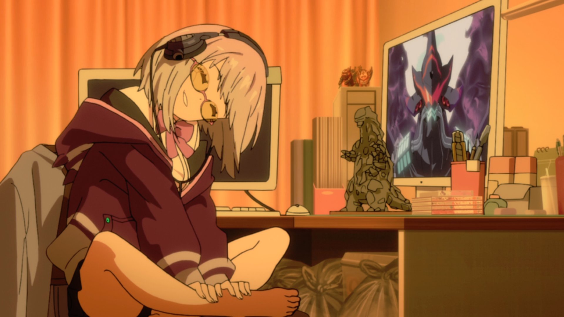 Schanda 容姿端麗だが作った怪獣の設定すら忘れて足蹴にしてしまう新条アカネ と 根暗陰キャだが作った怪獣を何度も修復するくらい作品愛のある藤堂武史 君はどっちが好きか Ssss Gridman