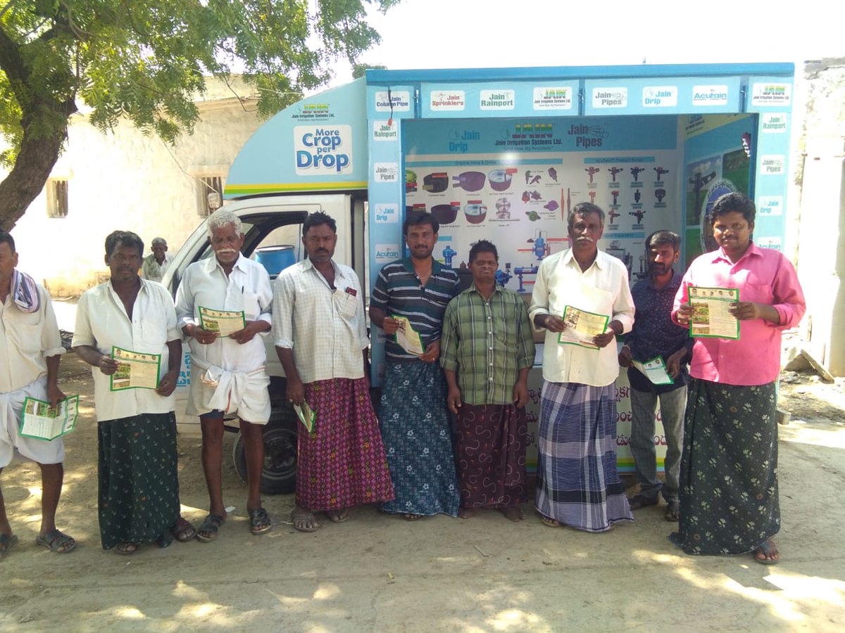 JainIrrigation's tweet photo. Our best bottomline is a farmer's smile.
Reaching out to #Farmers👨🌾 in interior #Villages of #AndhraPradesh through #MobiVan to share knowledge about #Agtech & #PrecisionFarming to bring #Prosperity in their lives by making #agri remunerative.
#farmersfirst
#MoreCropPerDrop https://t.co/uupg8m5uWa
