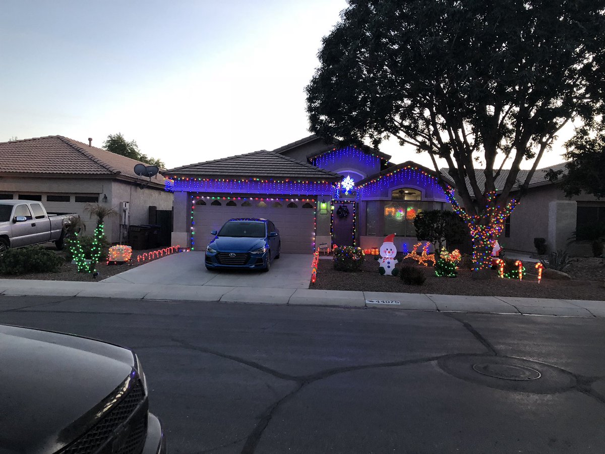 AzMidnight6's tweet image. Almost finished getting my lights up, but took part is my communities annual “lighting of the lights” today.