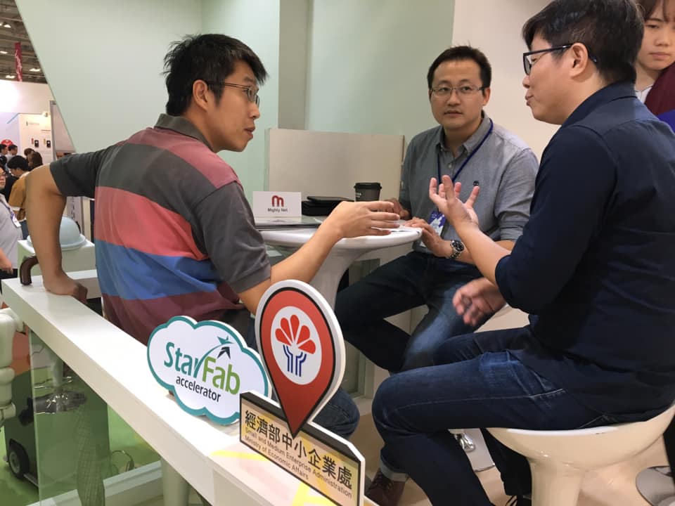 MightyNetCo's tweet photo. 📢Mighty News🚩
📣 STSP X StarFab Accelerator counselling service at 2018 Meet Taipei🙋‍
🔔Know more 👉https://t.co/txoLhgQ8X0 https://t.co/QiMDmcMNz6